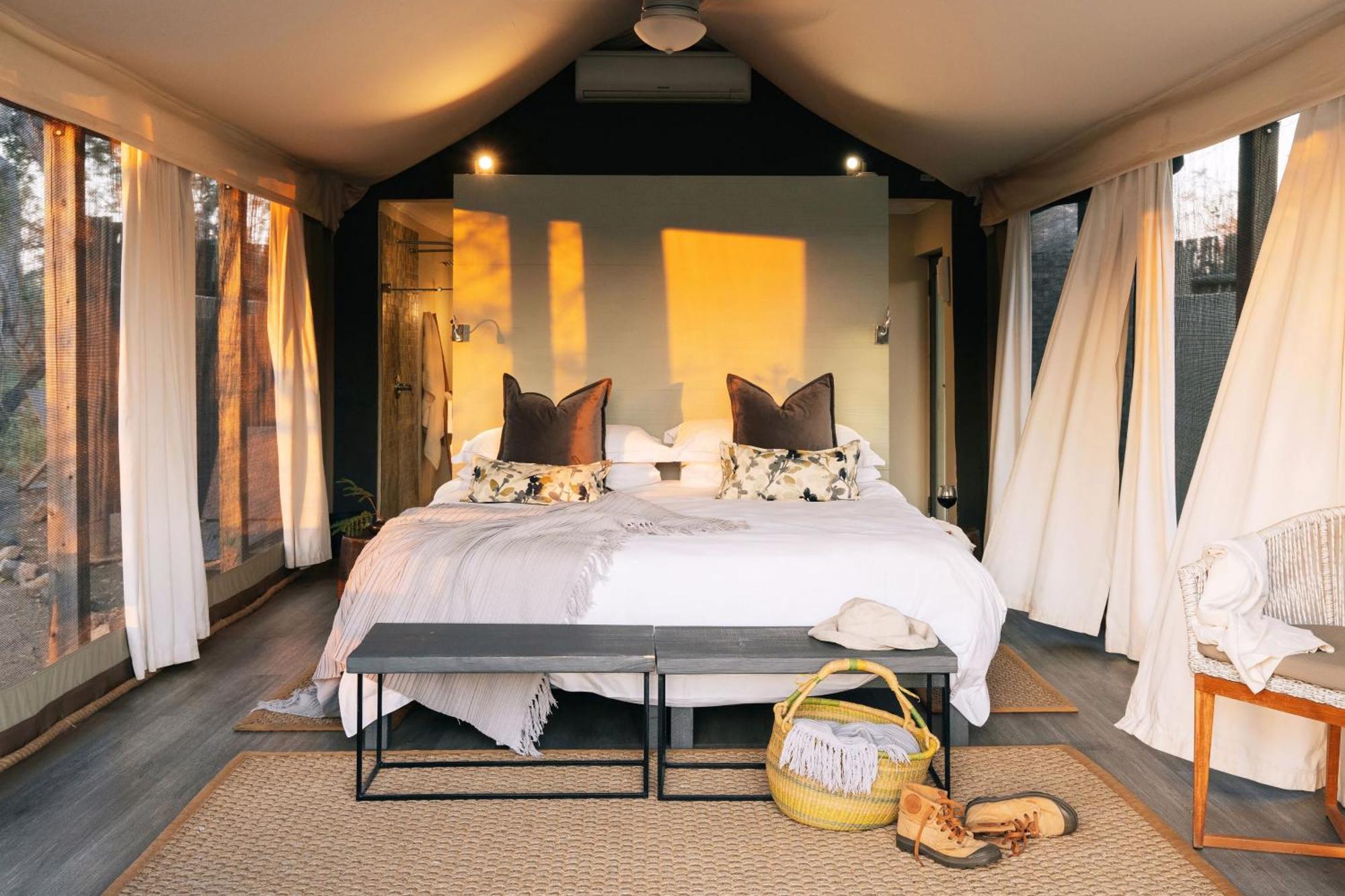 Simbavati River Lodge Timbavati Game Reserve Bagian luar foto